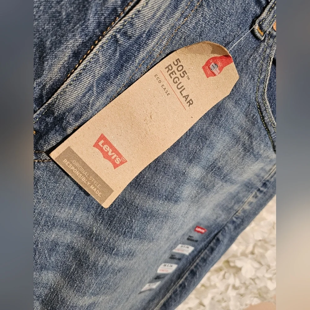 NWT Mens Levis 505 - Picture 4 of 5